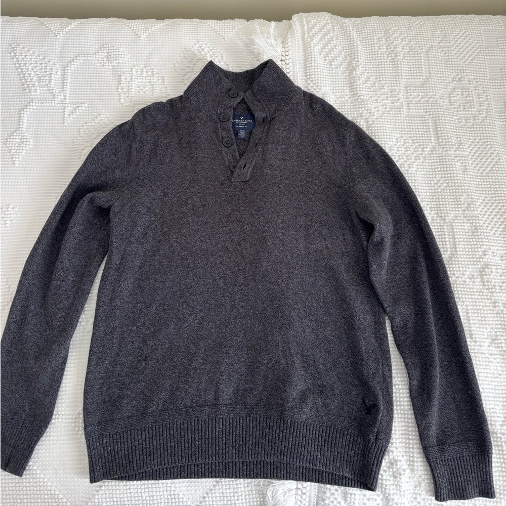 Men’s American Eagle half button sweater